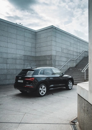 Audi Q5 cena 109699 przebieg: 135000, rok produkcji 2017 z Wrocław małe 254